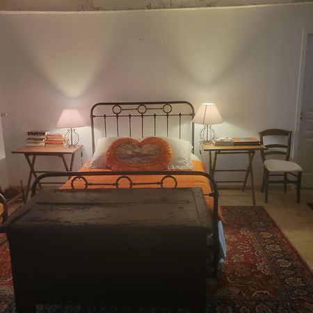 Chambre De Charme Les Quatre-Routes-du-Lot Εξωτερικό φωτογραφία